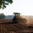 Rolnictwu brakuje wody i rąk do pracy