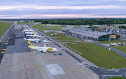 Lotnisko w Modlinie: Ostatni październik był lepszy od sierpnia przed pandemią