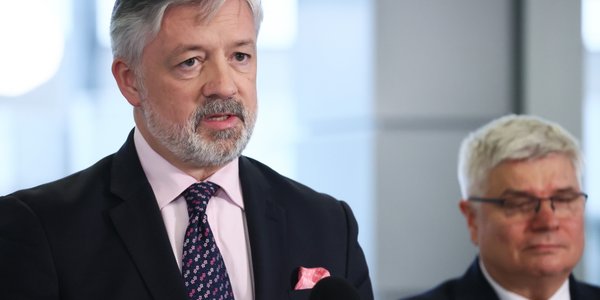 Jak rząd Donalda Tuska starał się wyjaśnić sprawę działki pod CPK? Nowe informacje