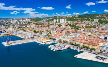 Rijeka - do tego chorwackiego miasta będzie można już w wakacje dojechać pociągiem z Warszawy