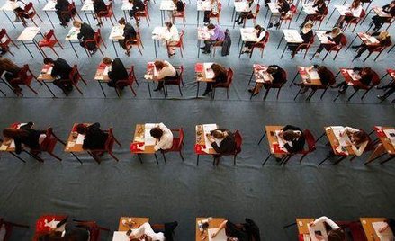 Miał zdawać maturę z matematyki za brata