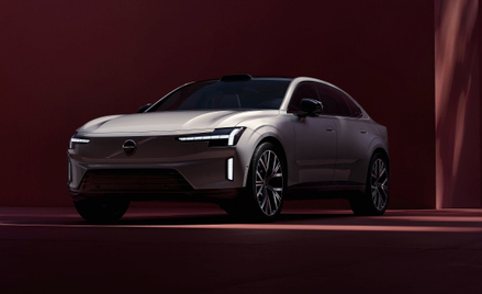 Pięciometrowe nadwozie Volvo ES90 nieco kojarzy się z dobre znanym modelem S90