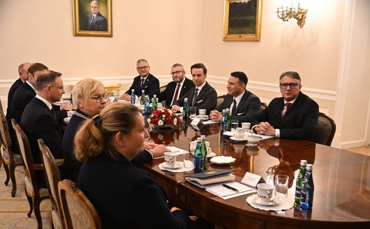 Liderzy i posłowie Konfederacji: Sławomir Mentzen, Krzysztof Bosak, Grzegorz Braun, Włodzimierz Skal