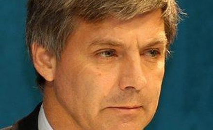 Harold Mayne-Nicholls: Blatter działa tak, jakby futbol był własnością FIFA