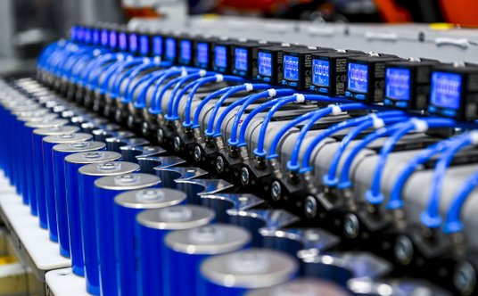 Tak wygląda bateria samochodu elektrycznego od środka