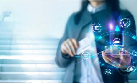 Banki od lat inwestują w rozwój technologiczny, ale obecne warunki ekonomiczne mogą jeszcze mocniej 