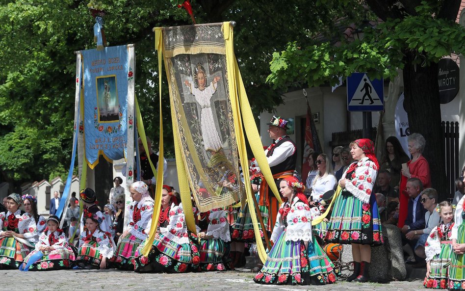 Msza święta z okazji uroczystości Bożego Ciała w Łowiczu