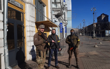 Obrońcy centrum Kijowa, na co dzień: kierowca, inżynier, pedagog