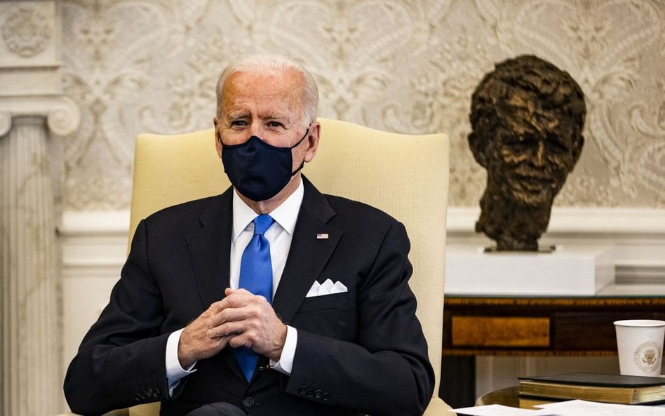 Biden: Zniesienie restrykcji? Neandertalskie myślenie