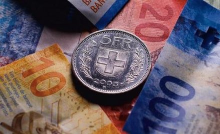 Na koniec 2020 r. było 435 tys. hipotek frankowych. W polskich sądach toczy się ok. 35 tys. spraw do