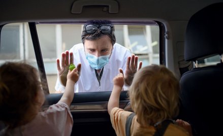 Koronawirus: lekarze, którzy mają dzieci, nie dostaną nakazu pracy. MZ zapowiada poprawkę do ustawy 