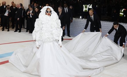 Rihanna na MET Gala 2023.