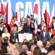Dlaczego Mentzen i Zandberg trzymają po cichu kciuki za Trzaskowskiego?