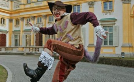 Akcja spektaklu rozgrywać się będzie w stylowych pałacowych wnętrzach