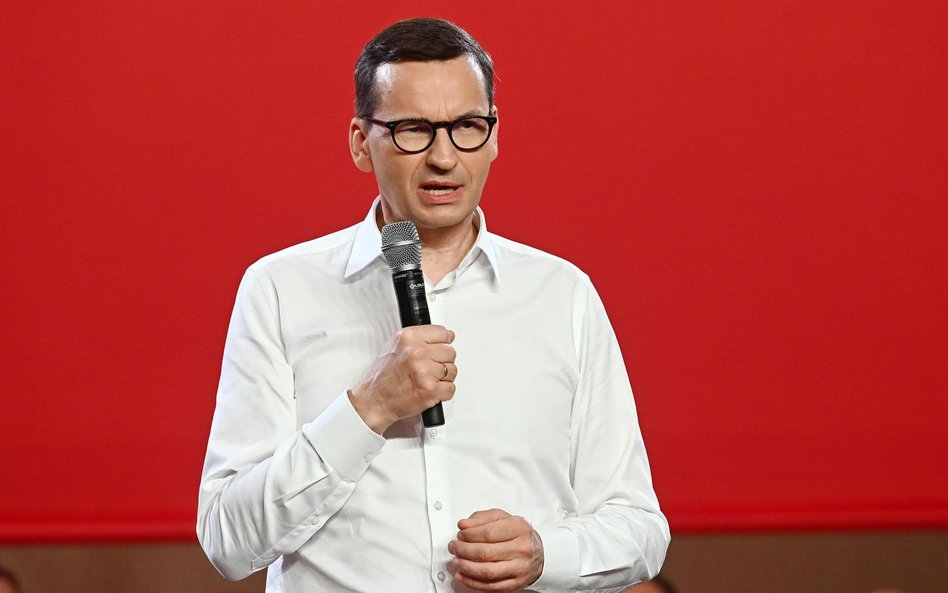 Mateusz Morawiecki nie jest lubiany w PiS, ale ma poparcie prezesa