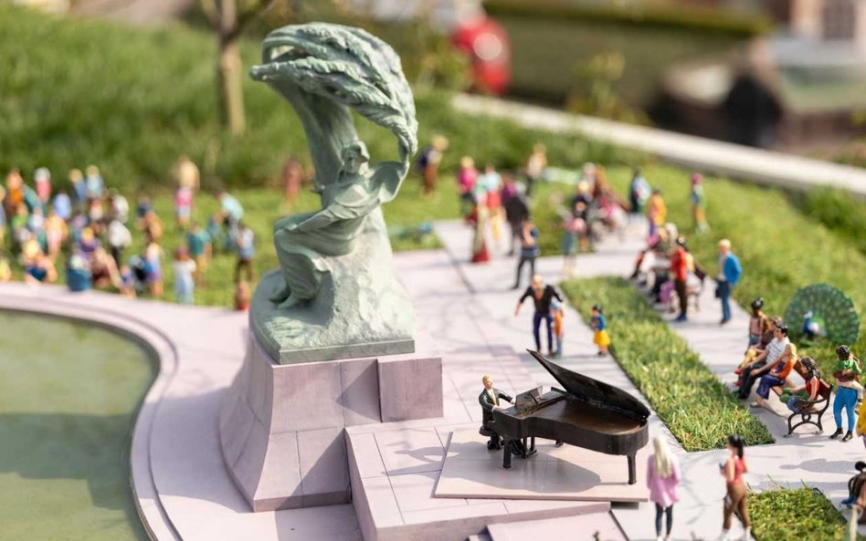 Polskie miniatury wzbogaciły znaną atrakcję turystyczną w marcu 2025 roku