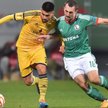 Ondrej Duda (z lewej) zdobył zwycięskiego gola dla Legii, która w europejskich pucharach nie stracił