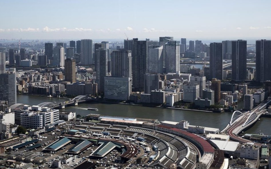 Legandarny targ rybny Tsukiji w Tokio