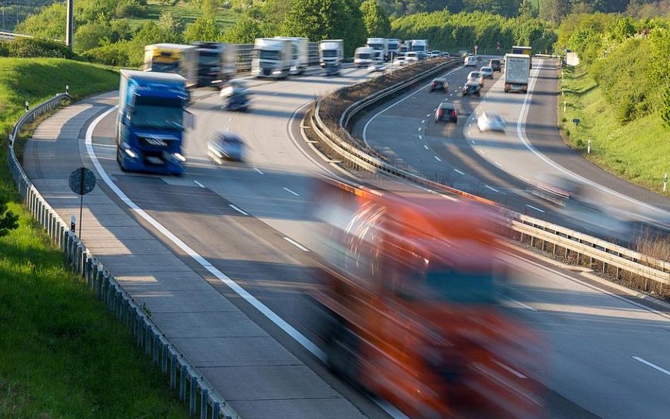 Po autostradach trzeba umieć jeździć, by nie było tragedii