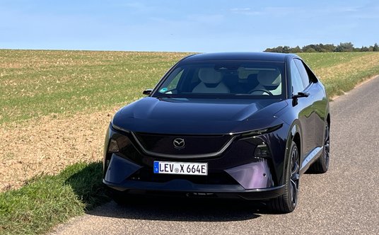 Mazda CX-6e