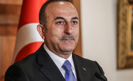 Szef MSZ Turcji: Możemy kupić jeszcze więcej wyrzutni od Rosji