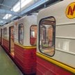 Wagony metra przekazane w darze władzom Kijowa