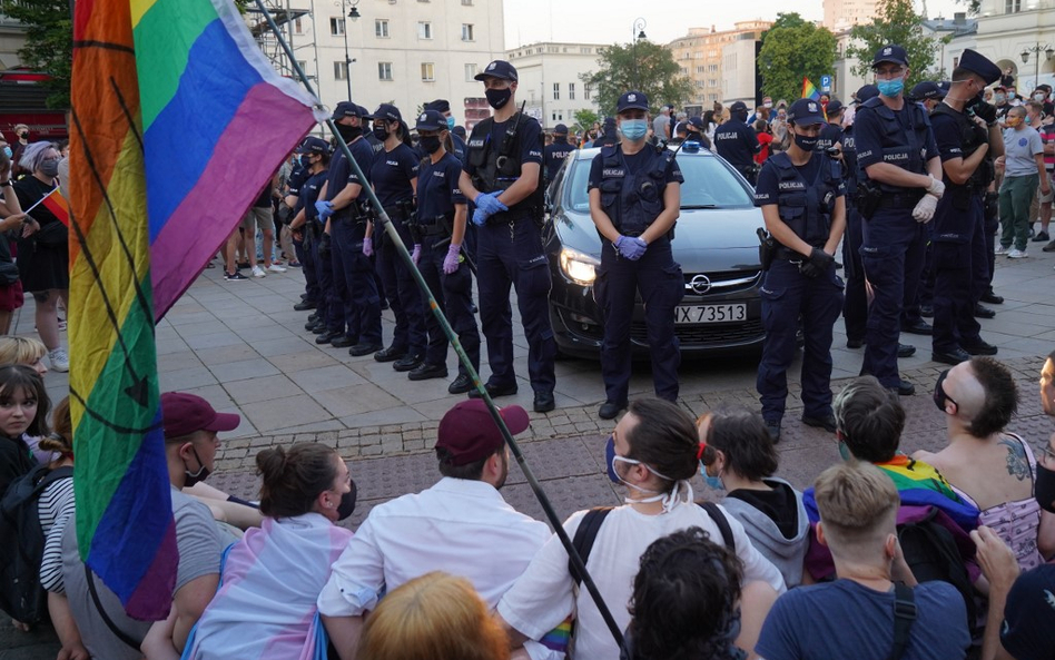 Zatrzymania w Warszawie. Policja wydała oświadczenie