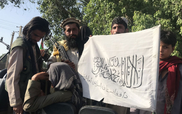 Talibowie w pałacu prezydenckim w Kabulu, chcą pełni władzy w Afganistanie