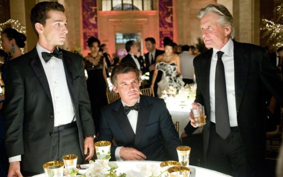 Shia LaBeouf (Jake), Josh Brolin (Bretton James) i Michael Douglas (Gordon Gekko)