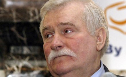 Wałęsa oskarża PiS o zamach