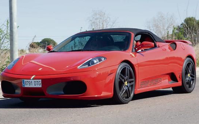 Ferrari F430 spider to jedno z aut chętnie kupowanych przez pasjonatów motoryzacji.