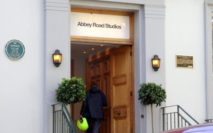 Wejście do Abbey Road Studio w Londynie