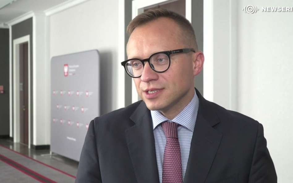 LOT musi wypracować na nowo model biznesowy