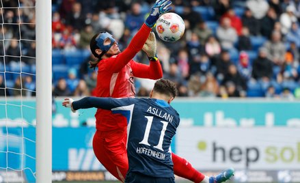 Kamil Grabara w Wolfsburgu ma wiele szans do wykazania się