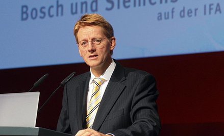 Kurt-Ludwig Gutberlet studiował ekonomię na uniwersytetach w Tybindze i Kolonii, gdzie zrobił magist