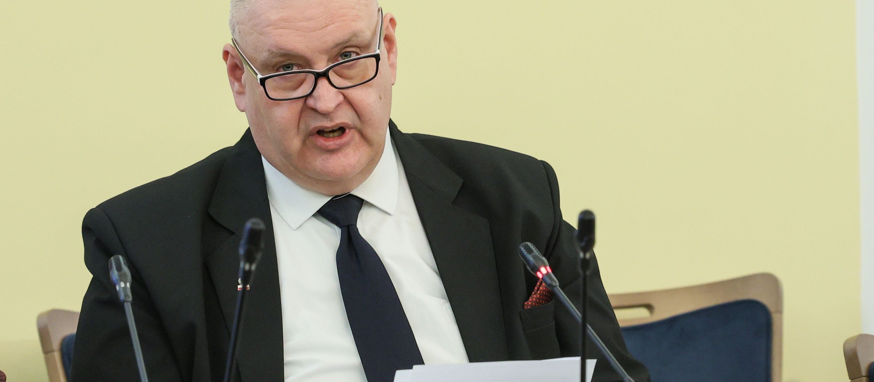 Prezes Trybunału Konstytucyjnego straszy policję