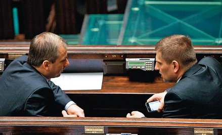 Lider SLD Grzegorz Napieralski miał się umówić z Bartoszem Arłukowiczem, że za delegowanie go do kom