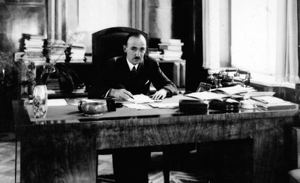Wacław Jędrzejewicz (na zdjęciu), typ mentora, występował w roli rozjemcy. Władysław Pobóg-Malinowsk