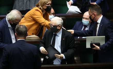 Sondaż. Co zagrozi władzy Prawa i Sprawiedliwości? Nie aborcja, nie migranci