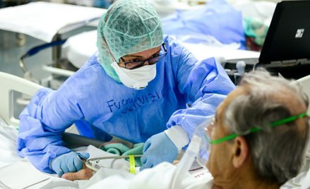 Włochy: 636 kolejnych ofiar koronawirusa