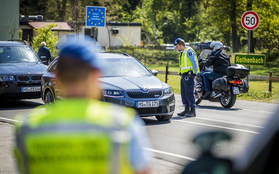 Niemcy: Zakaz wyjazdów przedłużony do połowy czerwca