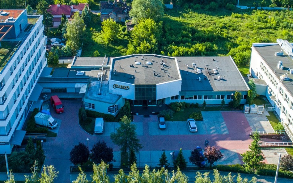 Aplisens mierzy się z kosztami i spowolnieniem w Europie Zachodniej