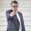 Minister sprawiedliwości Marek Biernacki uważa, że każdemu zagrożonemu świadkowi w procesie karnym n