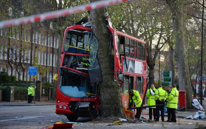 Wypadek autobusu w Londynie. 32 osoby ranne