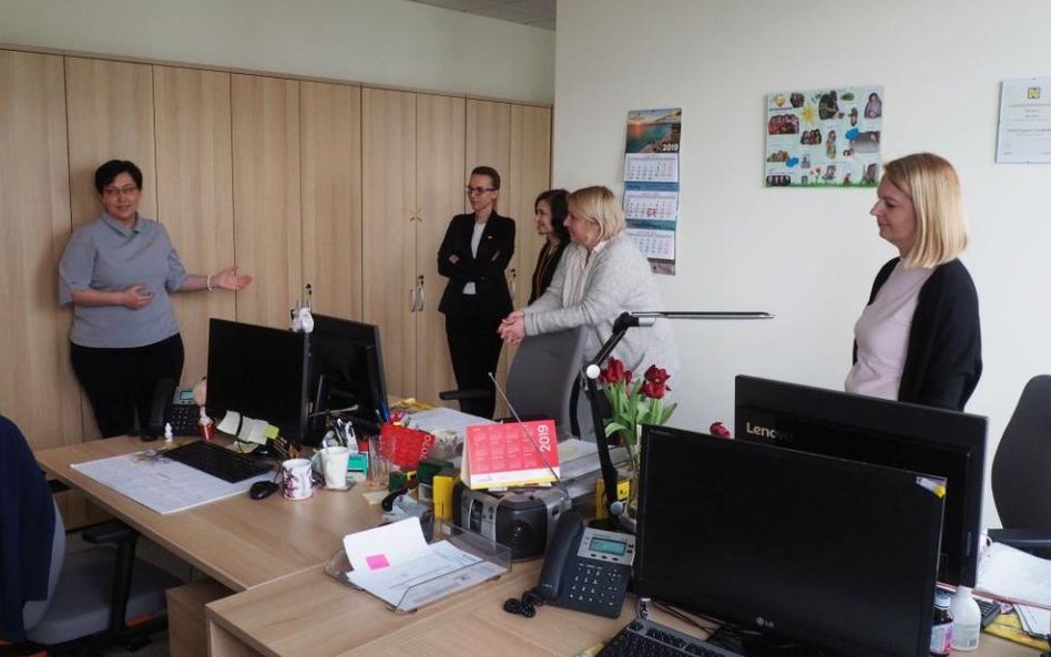 Główna księgowa Renata Kochanowska przedstawiła swój zespół