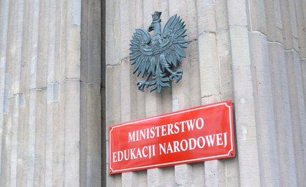 Ministerstwo Edukacji Narodowej nie zakończyło jeszcze prac nad rozwiązaniami związanymi z przedmiot