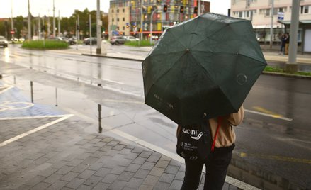 Nadchodzi ochłodzenie z deszczem i burzami