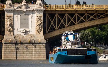 Odnaleziono kolejną ofiarę zatonięcia statku na Dunaju. 120 km od Budapesztu