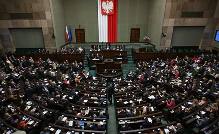 Status osoby najbliższej i umowa o wspólnym pożyciu. Sejm przyjął ustawę
