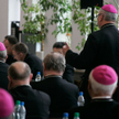 Sondaż: Czy powinno dojść do dymisji wśród biskupów